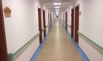 醫(yī)院幼兒園運(yùn)動球場PVC塑膠地板施工